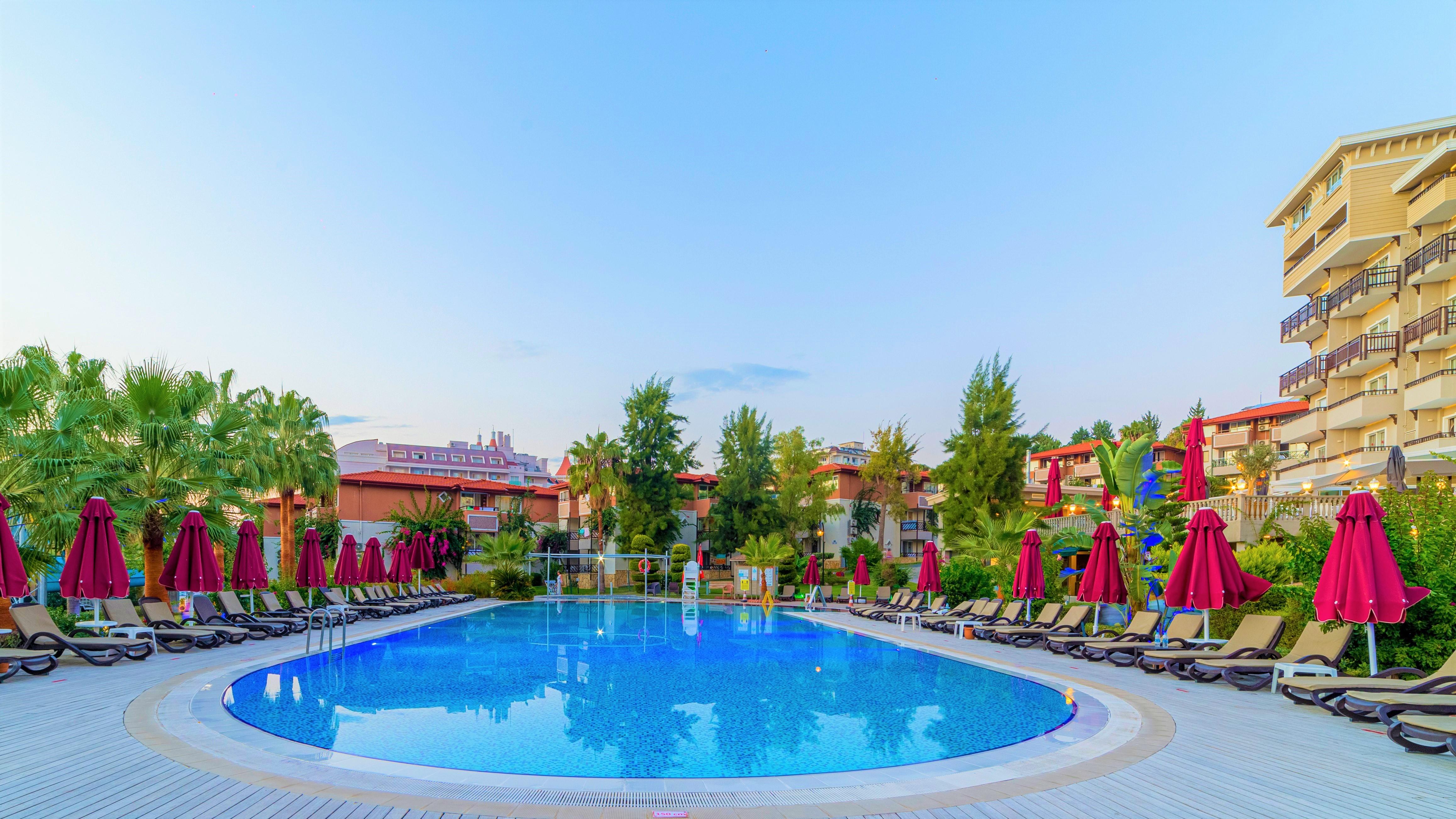 Justiniano Deluxe Resort Okurcalar Bagian luar foto