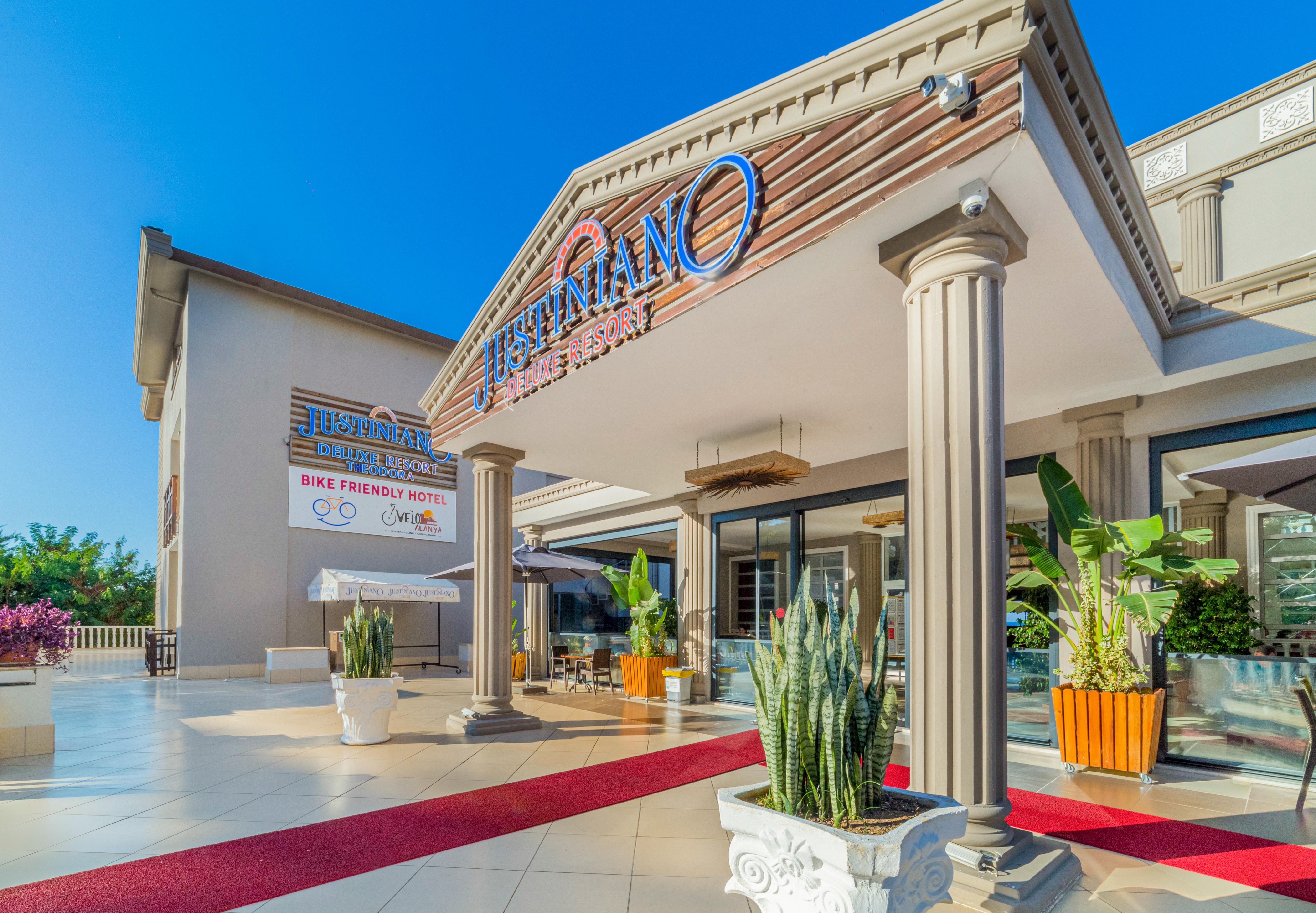 Justiniano Deluxe Resort Okurcalar Bagian luar foto