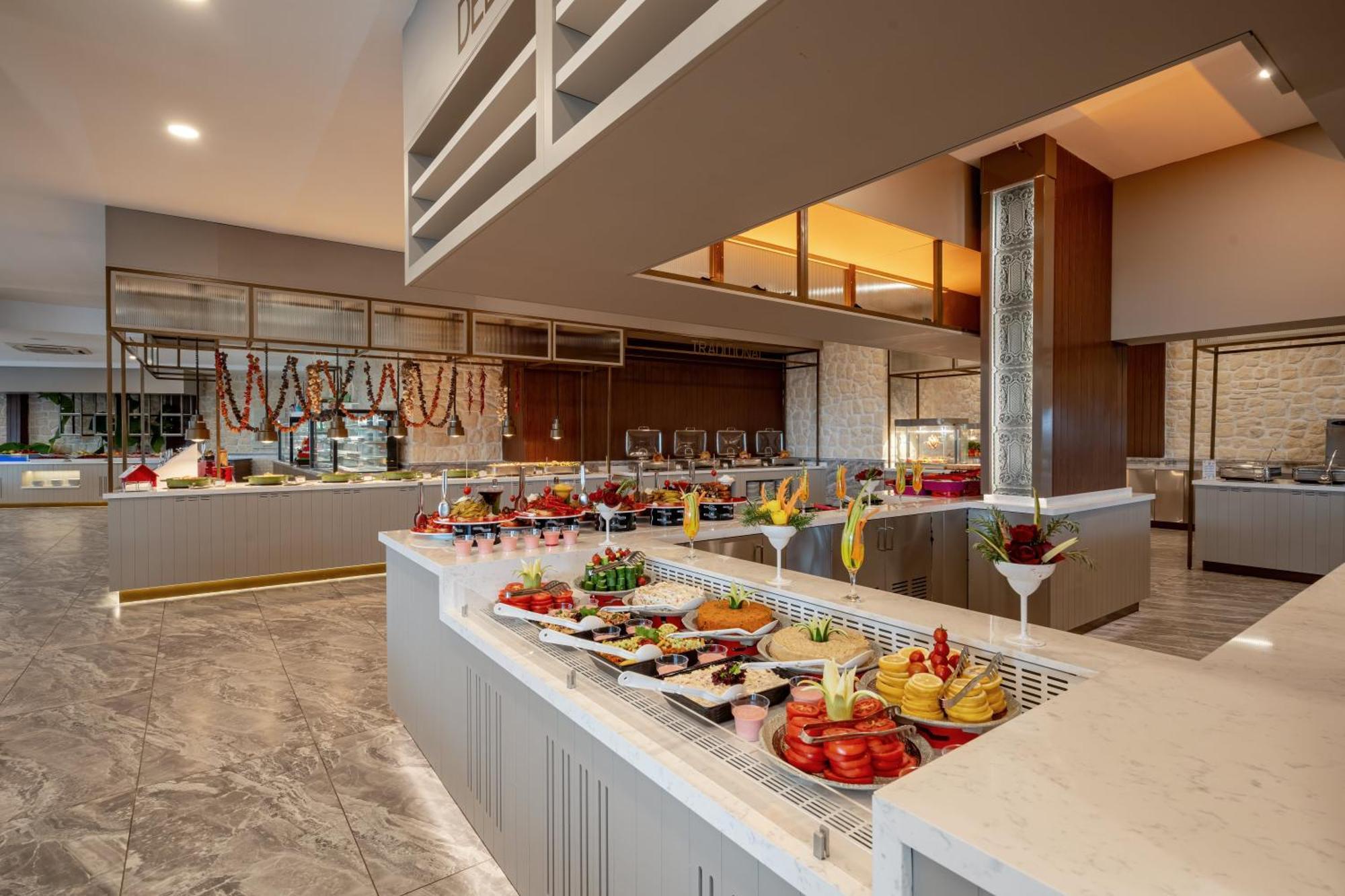 Justiniano Deluxe Resort Okurcalar Bagian luar foto