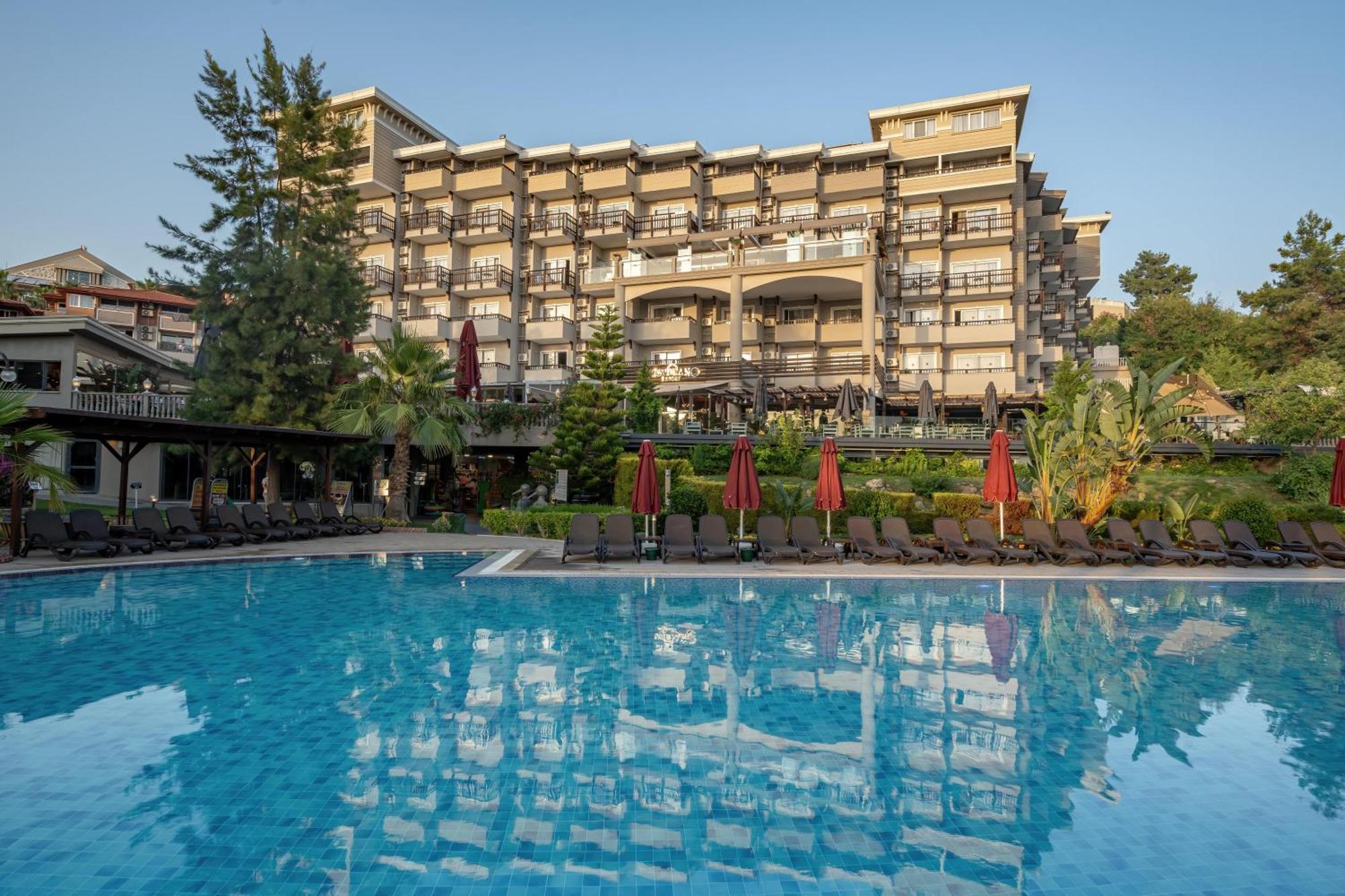 Justiniano Deluxe Resort Okurcalar Bagian luar foto